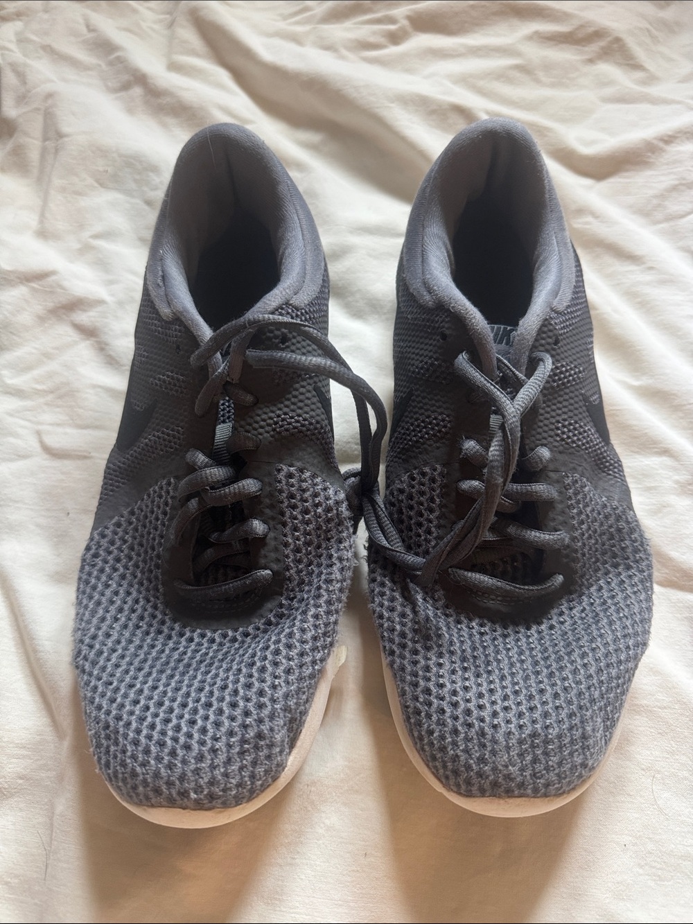Nike Men's Dark Gray Knit Running Sneakers